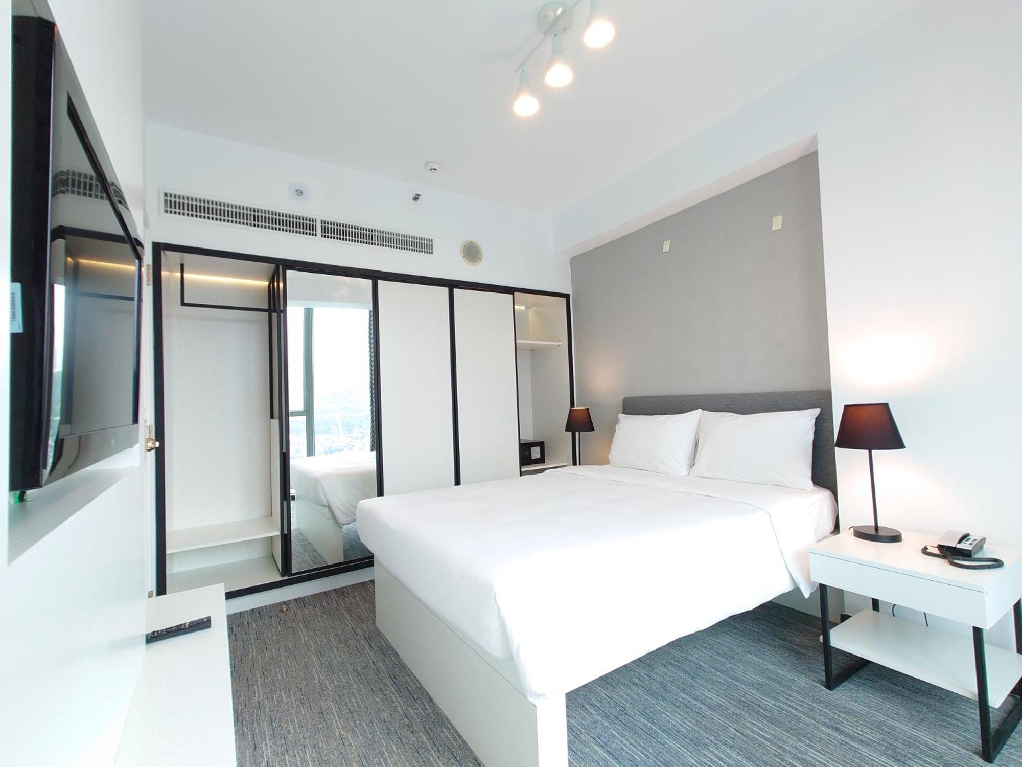 Grand Bay View Hotel Hongkong Buitenkant foto