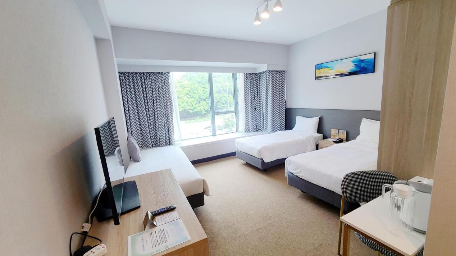Grand Bay View Hotel Hongkong Buitenkant foto
